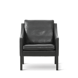 2207 Lounge Chair 